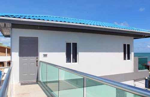 Cayo Corker Hotel | Barefoot Caye Caulker Hotel
