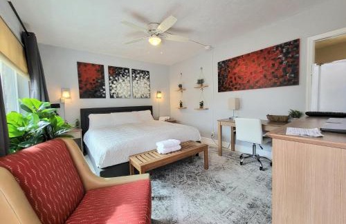 East Ocean Ave Hotel | Barefoot mailman motel