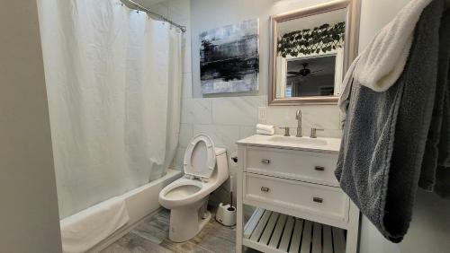 East Ocean Ave Hotel | Barefoot mailman motel