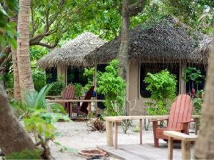Drawaqa Island Complejo | Barefoot Manta Island Resort