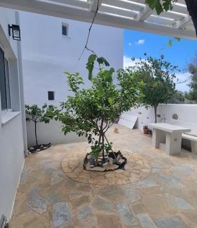 Aliki Apartamento | Barewake's Place 3 Cosy Apt perfect for romantic getaway by the sea