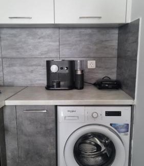 Aliki Apartamento | Barewake's Place 3 Cosy Apt perfect for romantic getaway by the sea