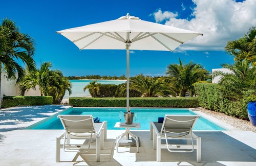 Ocean Point Villa | Bari beachfront luxury villa