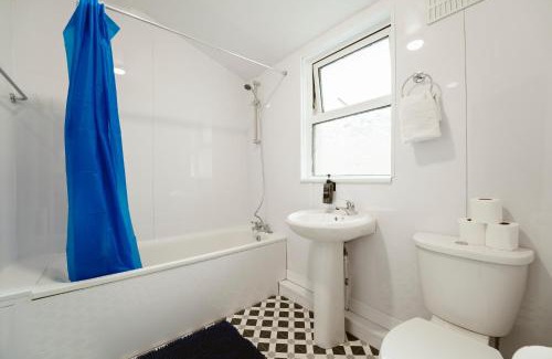 Barking Casa | Barking Cosy Double Rooms