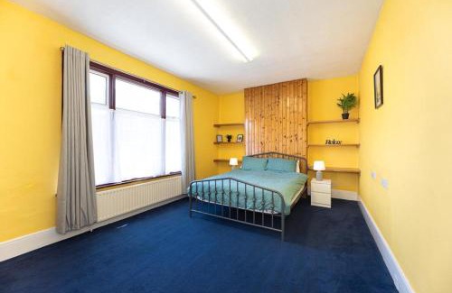 East Ham Casa | Barking Road Comfy House