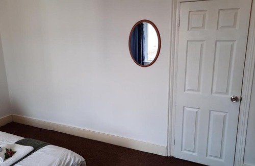 Barking Casa | Barking Station Property