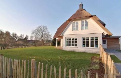 Gross Schwansee Casa | Barkley Reethaus