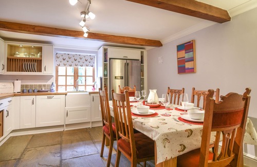 Smallridge Casa | BARLEY COTTAGE, pet friendly, character holiday cottage in Axminster