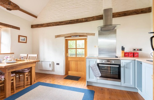 Saint Kew Cabaña | Barley Moo, St Kew with lovely countryside views.