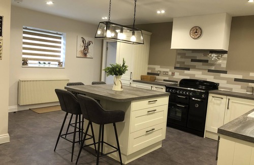 Hallington Cabaña | Conversión de granero, ligera y moderna, recientemente terminada en la zona rural de Northumberland