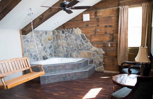 Cottage Grove Otro | Villa Cottage Corn Crib