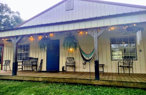 Oliver Springs Casa | Barndominium at Chancey's Place