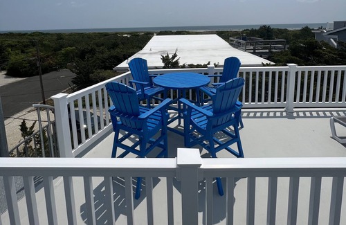 Point Pleasant - Toms River Casa | Barnegat Light 2nd desde la playa, luminoso, abierto 3 BR 1. 5 BA con vista al mar!