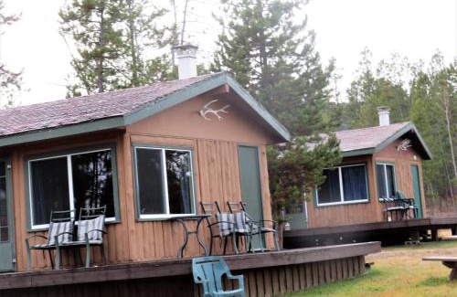 Chilanko Forks Otro | Barney’s Lakeside Resort