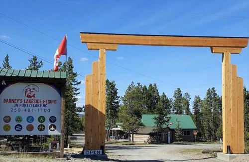 Chilanko Forks Otro | Barney’s Lakeside Resort