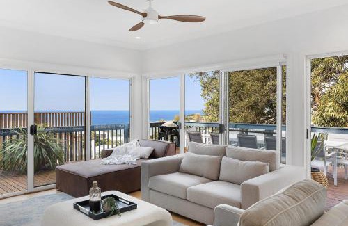 Terrigal Casa | Barnhill Beach House - by Coast Hosting