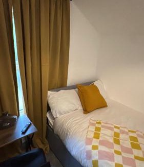 Gillingham Apartamento | Barnsole Lodge, 5 bed 5 bathrooms 5TVs