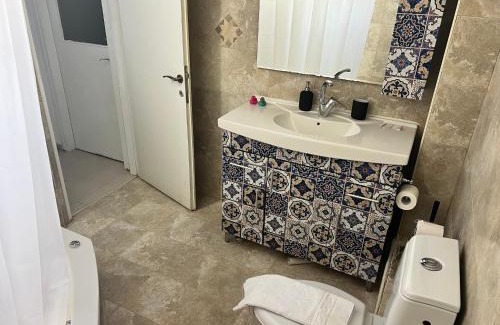 Neve Zohar Apartamento | Baron of the DeadSea Crown Group Collection