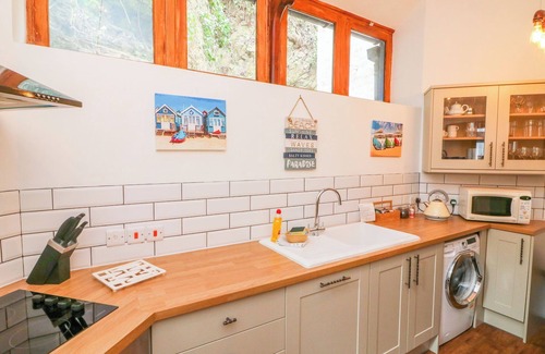 Lynton Cabaña | BARONET'S QUARTERS, family friendly, with a garden in Lynton