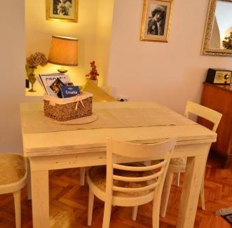 Donji Grad Apartamento | Baroque