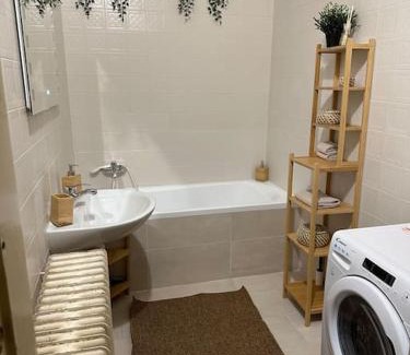 Csarnok negyed Apartamento | Baross 86 greenery apartment