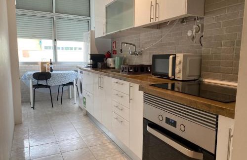 Barreiro Apartamento | Barreiro Central Apartment