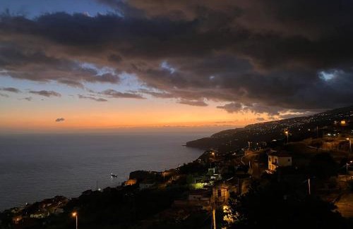 Ribeira Brava Casa | Barreiro View