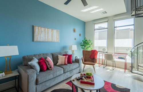 North Scottsdale Apartamento | Barrett Jackson-Private Patio-King Bed-Games -Roku Tv 4003