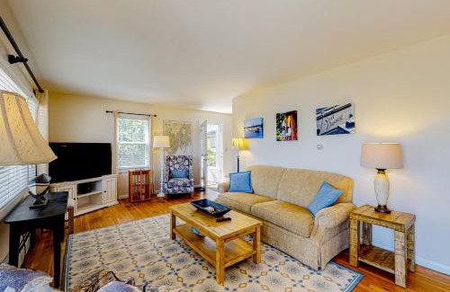 Boothbay Harbor Casa | Barretts Watch Main House and Apartment