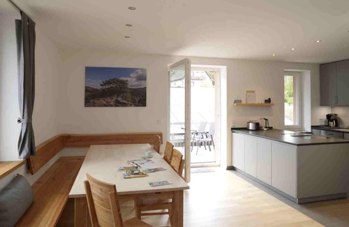 Fischbach bei Dahn Apartamento | Apartamentos de cuatro estrellas en 180 m² incl. Coche eléctrico (Renault Zoe 40)
