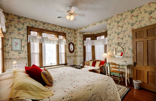 Seneca Falls Cama Y Desayuno | Barrister's Bed & Breakfast