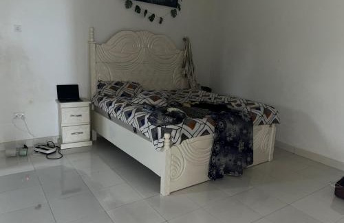 Old-Yundum Apartamento | Barrows