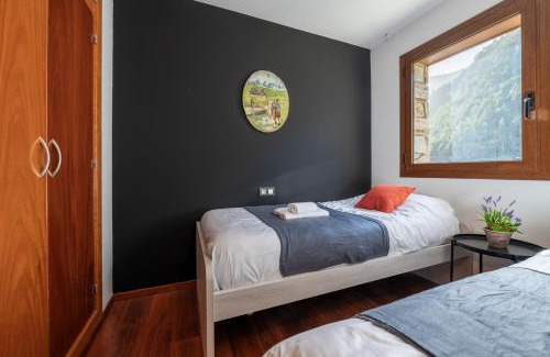 Arinsal Apartamento | Barthe Holidays I Apartamento moderno en Arinsal 4PAX I Confort, Vistas, Parking, Pet friendly I Pic Negre