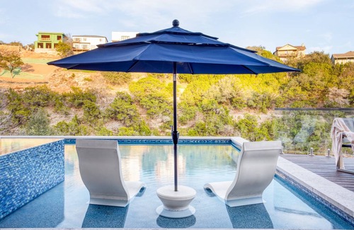 Apache Shores Casa | Barton by AvantStay Lake Views w/ Hot Tub, Pool & Ping Pong!