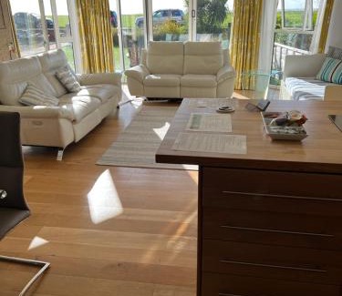 New Forest District Casa | Barton on Sea self contained, stunning sea views