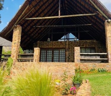Magaliesberg Casa | Bartons folly manor house