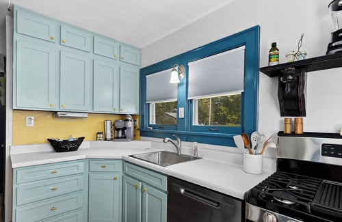 Bartonville Casa | Bartonville 3BR |Peloton + Work Space |5mi Airport