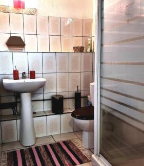 Tartane Apartamento | Bas de villa Madiflora, Calme & verdure