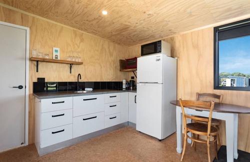 Waiotahi Cabina | Base by the Beach Waiotahe