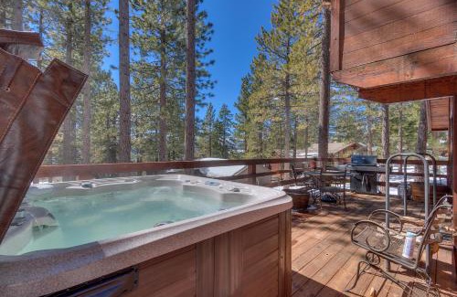 Lake Forest Casa | Base Camp- Hot Tub, Large Deck, Wood Fireplace, Short Drive to Ski Resorts!