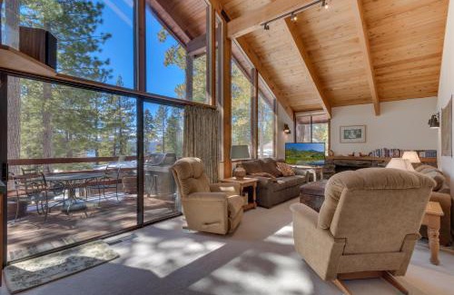 Lake Forest Casa | Base Camp- Hot Tub, Large Deck, Wood Fireplace, Short Drive to Ski Resorts!