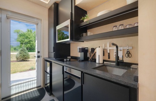 Ottawa Cabina | Basecamp | 1 Bed, 1 Bath