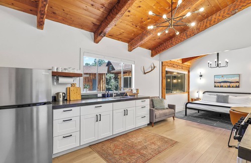Mount Shasta Cabina | Basecamp Lodge - Cabin 3
