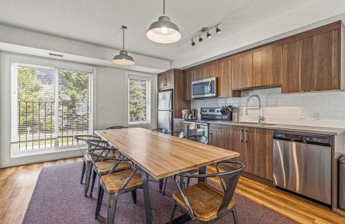 Canmore Hotel | Basecamp Resorts Canmore