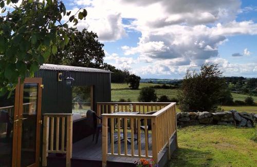 Borris Casa | BaseGlamp