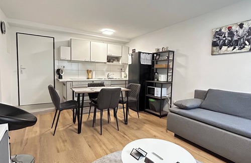 Remseck am Neckar Apartamento | Basement apartment | Modern | Netflix | Parking space