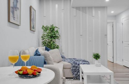Calgary Apartamento | Basement in Calgary - 10 Mins from Calgary Airport