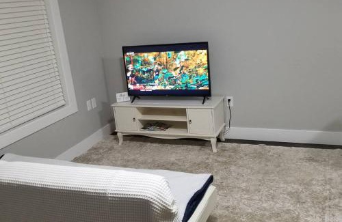 Coquitlam Apartamento | Basement Suite 1 queen bedroom(Brand New House)