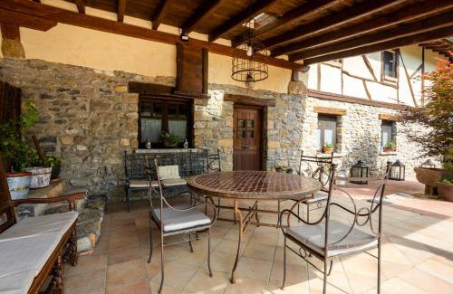 Forua Casa | Baserri Forua by Urdaibai Rentals