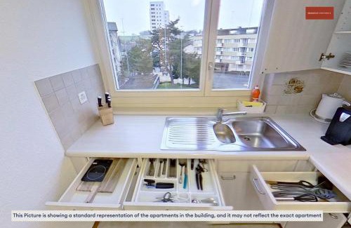 Seebach Apartamento | Basic 2BR with Natural Light